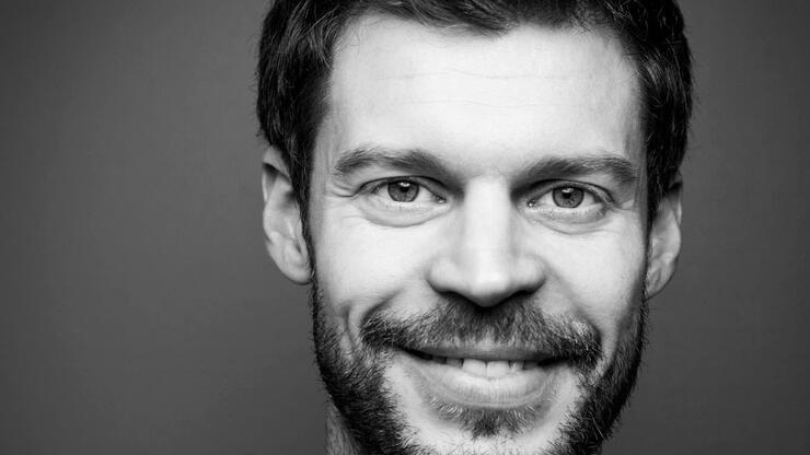 Norveç'in konuştuğu 'gözlük hırsızlığı' skandalı: 41 yaşındaki siyasetçi istifasını duyurdu