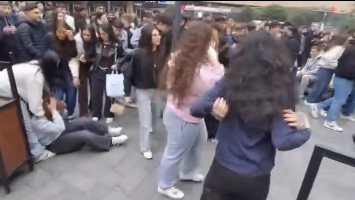 I S T A N B U L M A L T E P E D E A L I S V E R I S M E R K E Z I N 1120304 332482